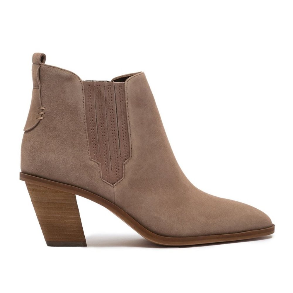 NWT Vince Camuto Halissa Suede Bootie